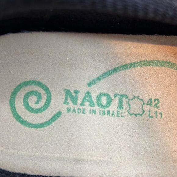 Naot Women’s Suede /Fabric Mesh Mary Jane Shoes Size 11 Wide - Picture 13 of 14